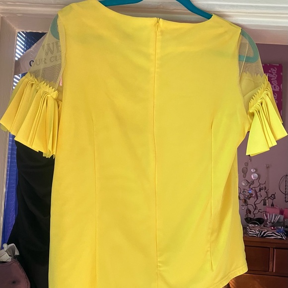 Medium yellow blouse. Never worn. Fun flair mesh sleeves. - Picture 3 of 3